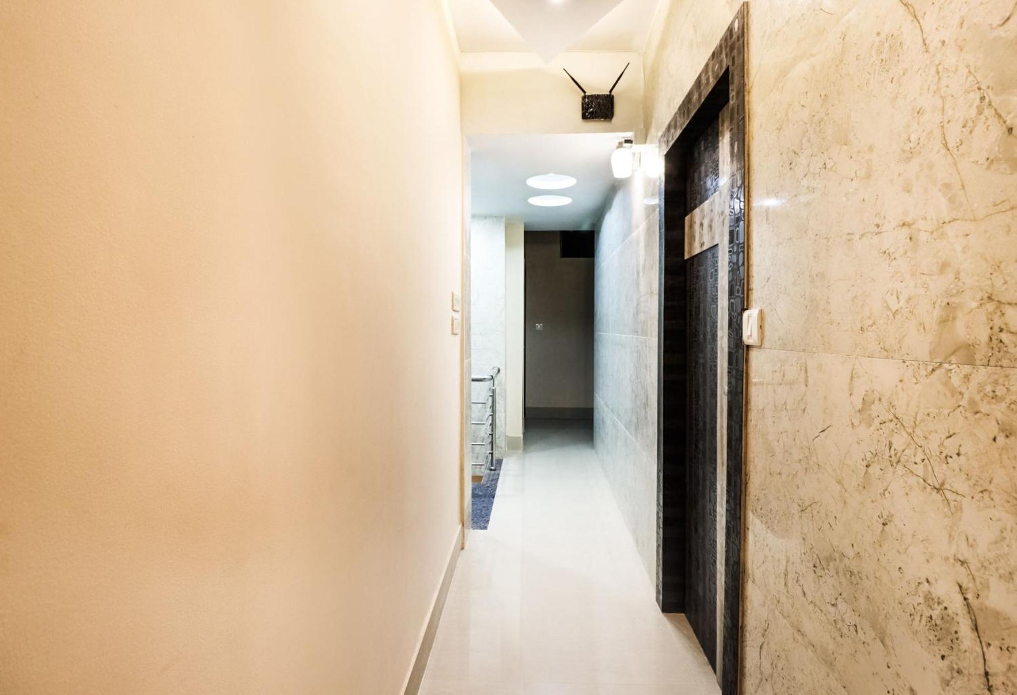Hotel O Kuber Residency Near Birla Mandir Колката Екстер'єр фото